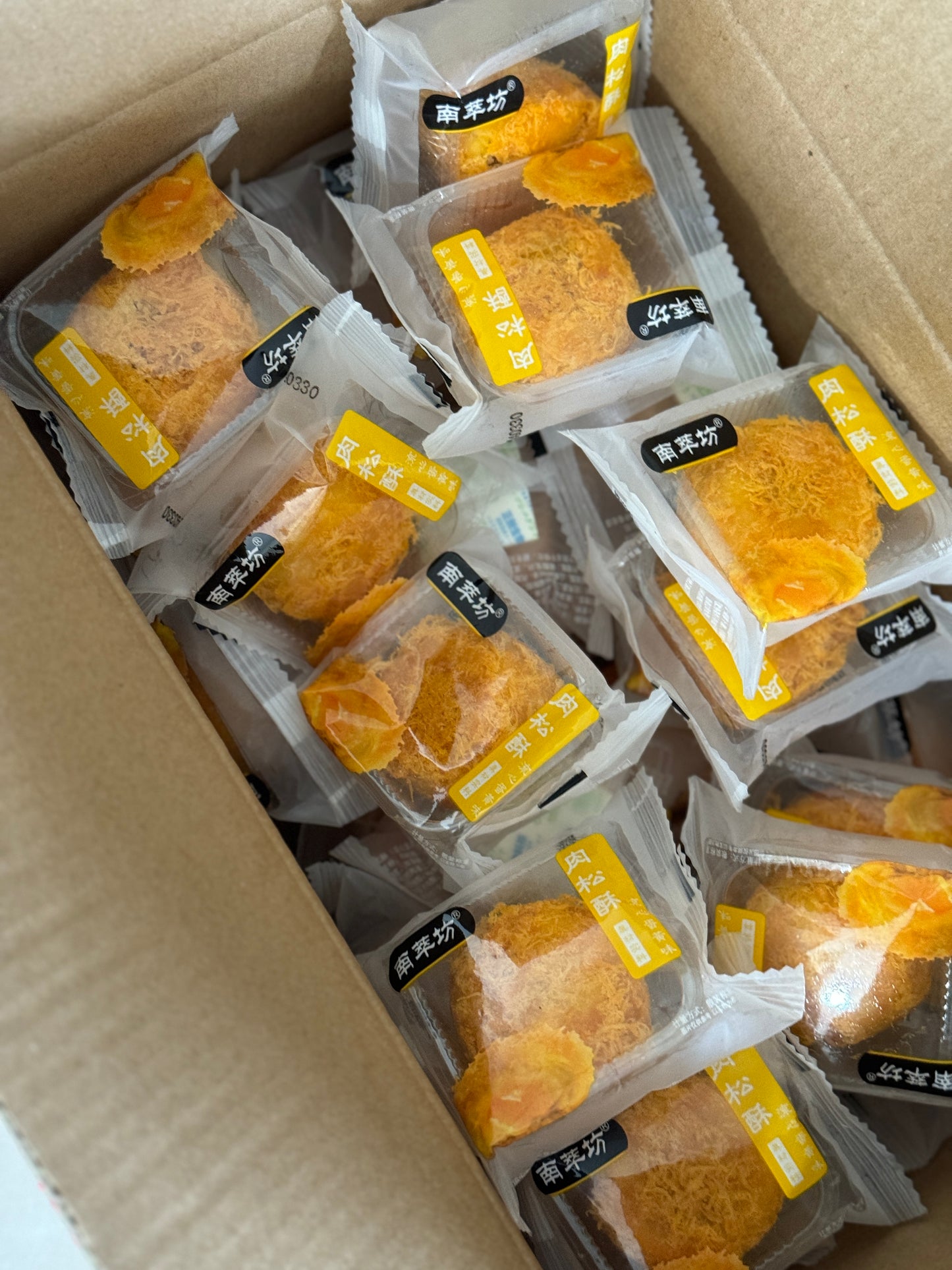 Bánh Chà Bông Trứng Muối