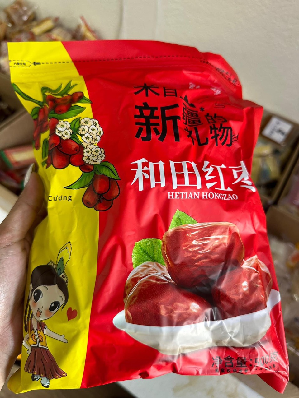 Táo đỏ Tân Cương