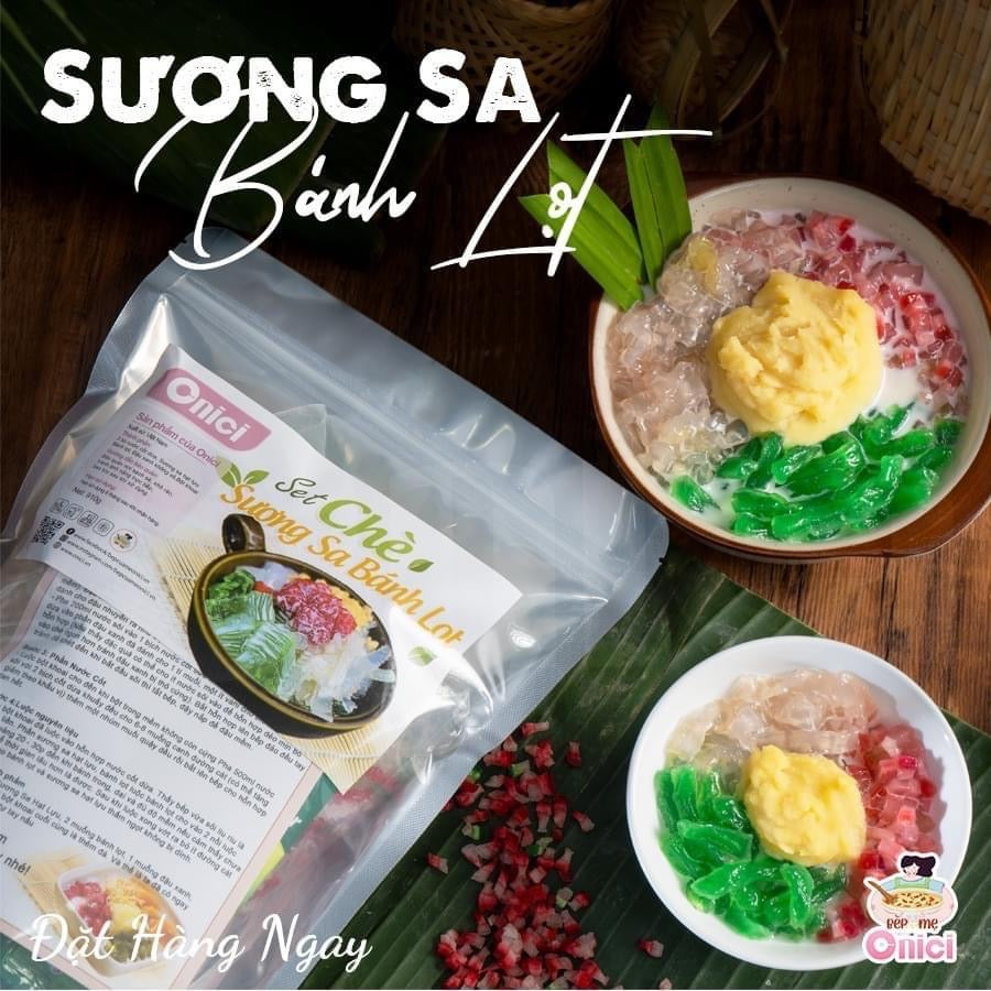 Thêm dừa và mè vào bột